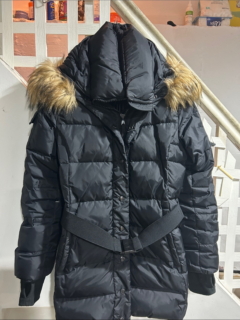 Black Women's Belted Puffer Coat with Faux Fur Hood